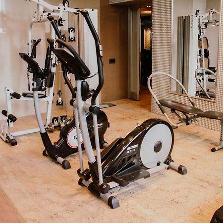 Iron Hotel Hokmeli Dış mekan fotoğraf