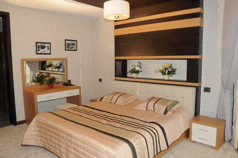 Iron Hotel Hokmeli Dış mekan fotoğraf
