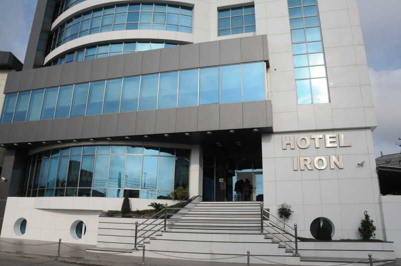 Iron Hotel Hokmeli Dış mekan fotoğraf