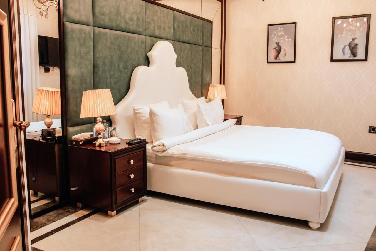 Iron Hotel Hokmeli Dış mekan fotoğraf