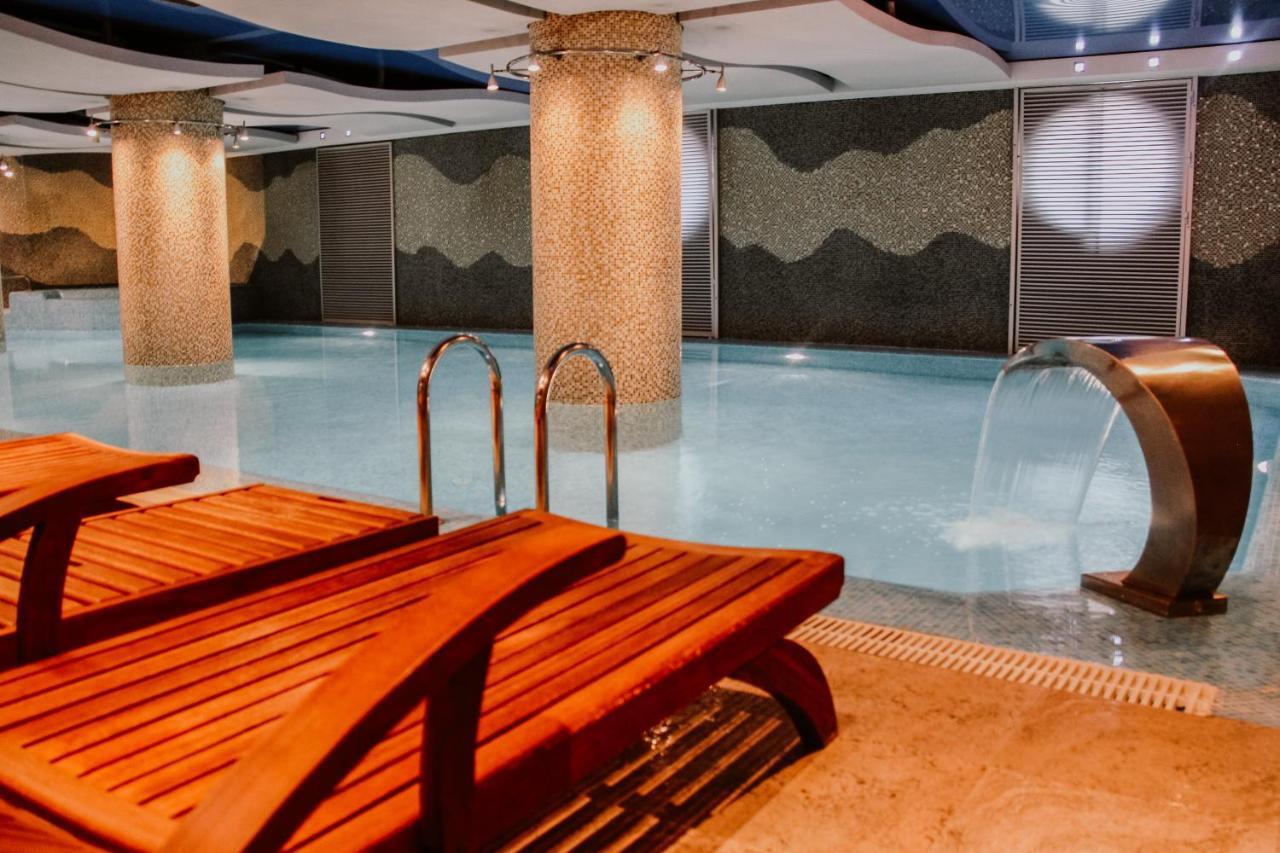 Iron Hotel Hokmeli Dış mekan fotoğraf