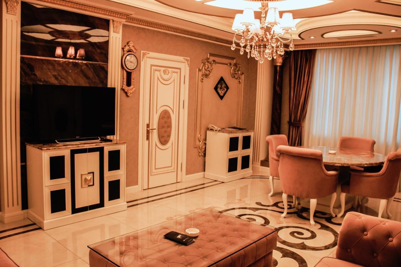 Iron Hotel Hokmeli Dış mekan fotoğraf