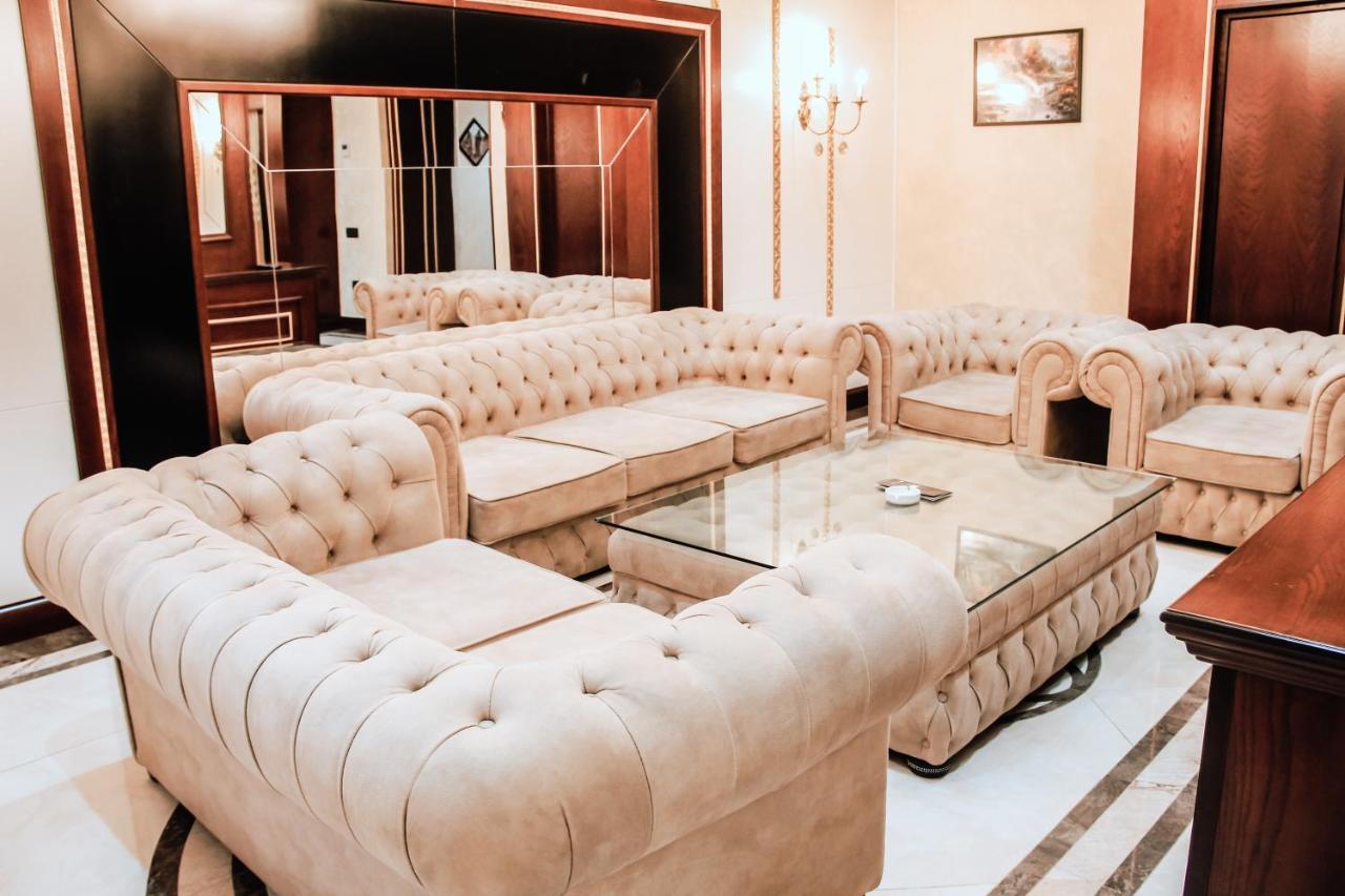 Iron Hotel Hokmeli Dış mekan fotoğraf